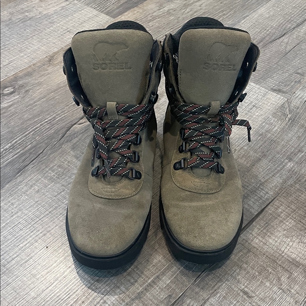 Sorel women's Brown Lace-Up Boots